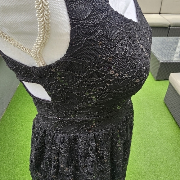 Honey + Rosie ✦ Sequin Cutout Mini ✦ Crystal Heart Back ✦ Size 5 ✦ EUC - Picture 9 of 16